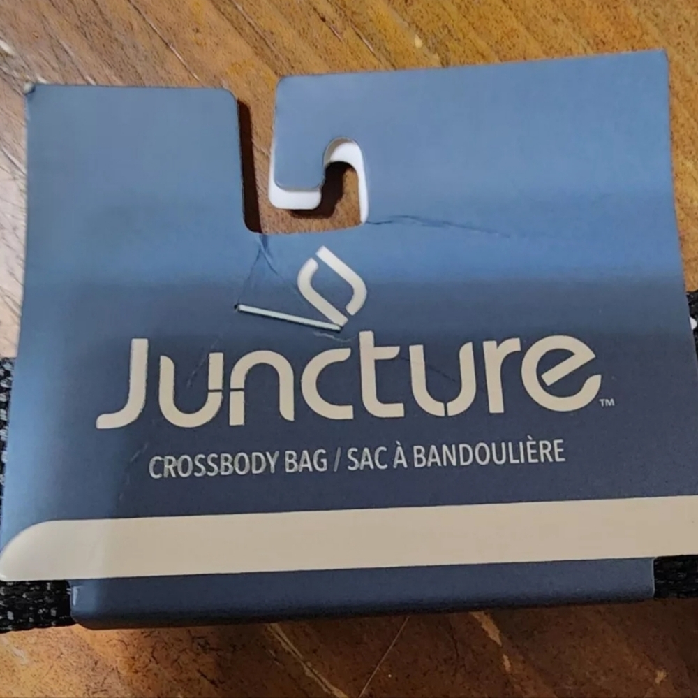 Juncture Black and White Crossbody Bag NWT - Picture 4 of 4